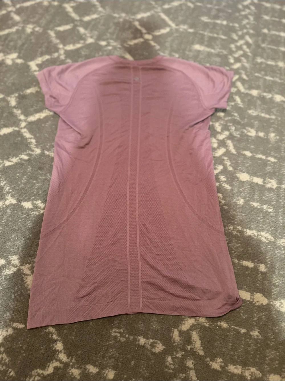 Lululemon swiftly tech short sleeve size 8